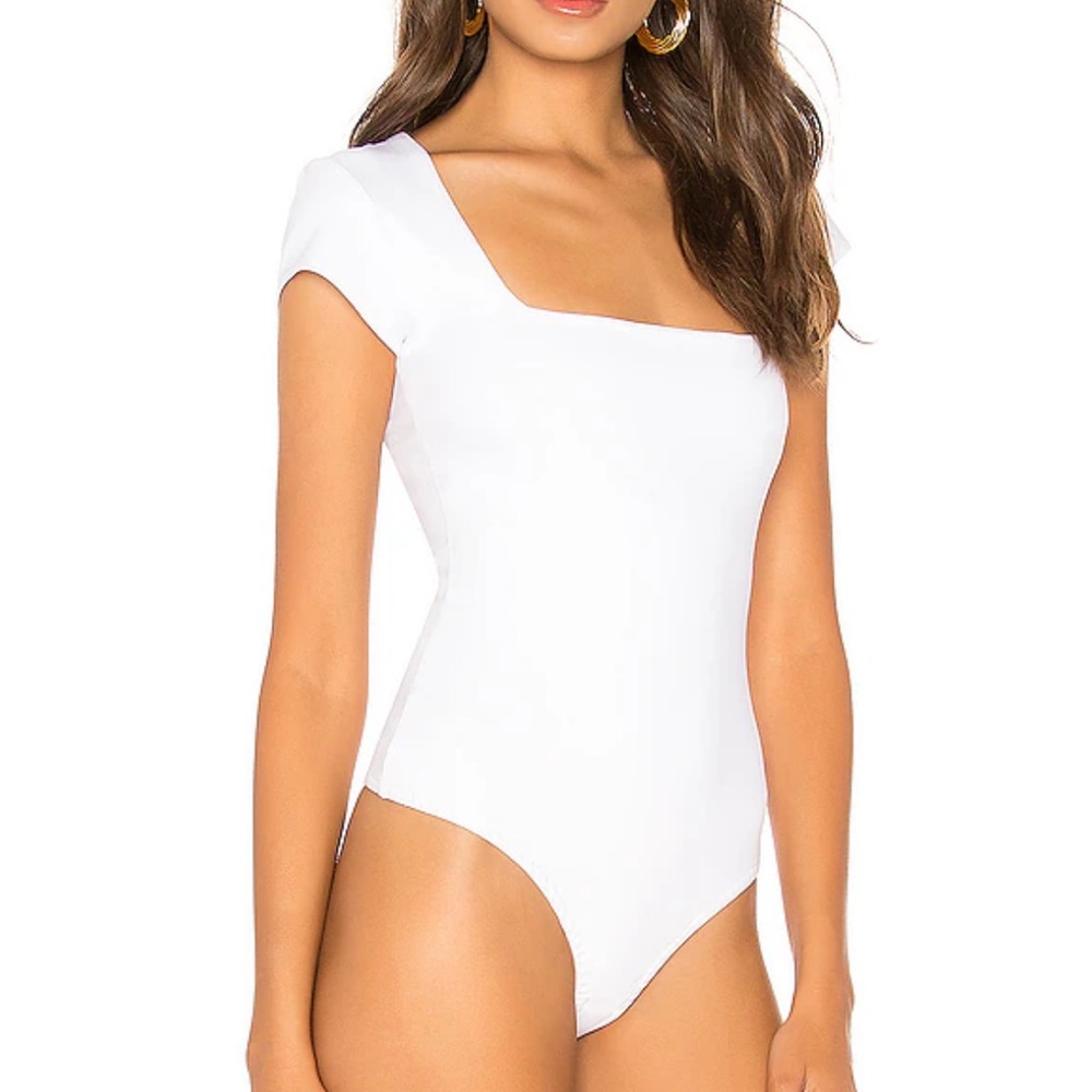 Square Eyes Bodysuit in White
Free People
NWT
White Square Neck Women's Top - Picture 4 of 5